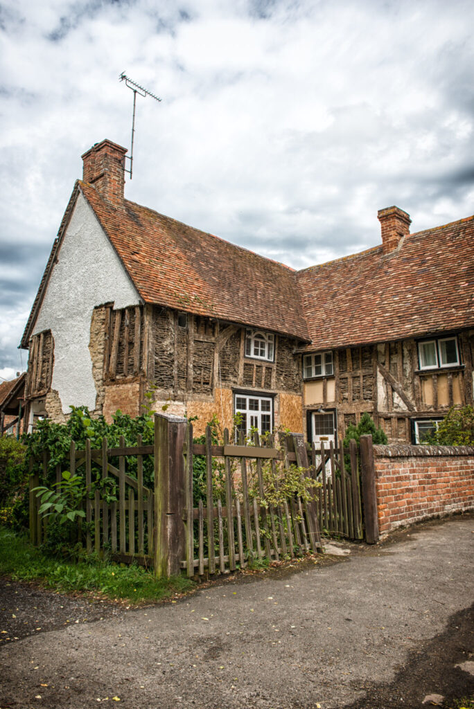 Oak framed listed cottage renovation